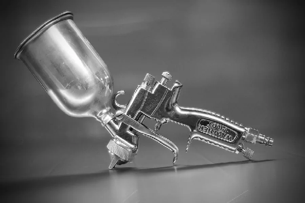 Automotive Spray Gun and Accessories